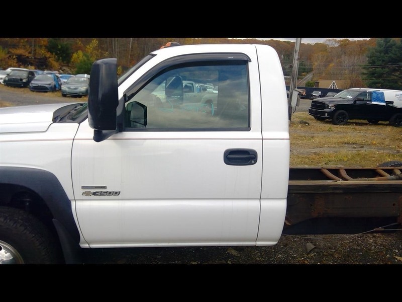 Driver Front Door Classic Style Manual Fits 99-07 SIERRA 1500 PICKUP 1697578