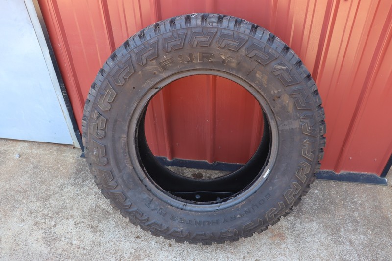 TIRE FURY COUNTRY HUNTER R/T 37X12.50 R20 LT 20" 126Q