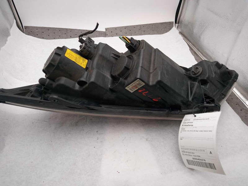 2015 KIA OPTIMA Right Headlight Assembly Grey OEM 86000 Miles Used
