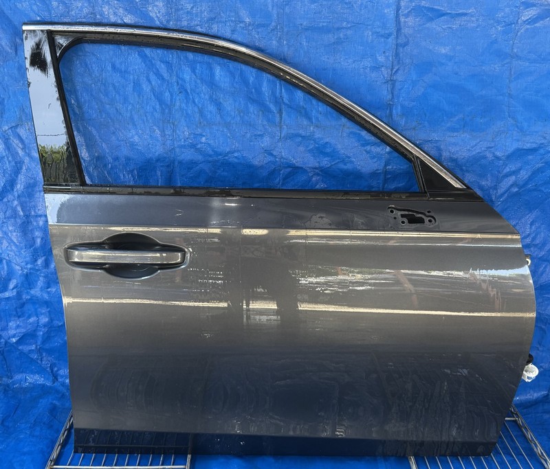HONDA CIVIC FRONT RIGHT PASSENGER DOOR ASSEMBLY GRAY NH904M 22-25 # NB2-DRS1848