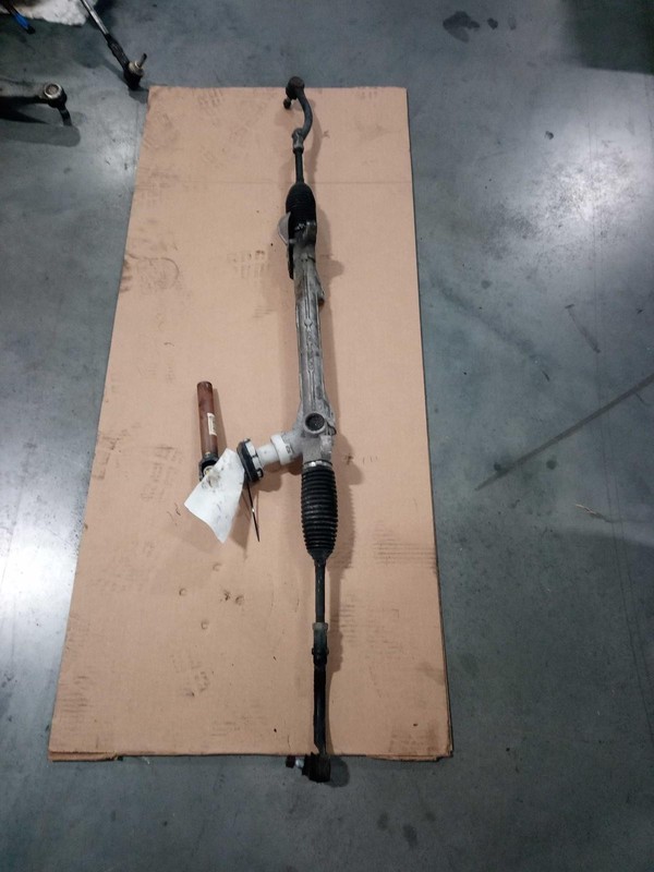 2017 Kia Forte Rack and Pinion Assembly OEM Silver 103K Miles NJ25-22892-576469