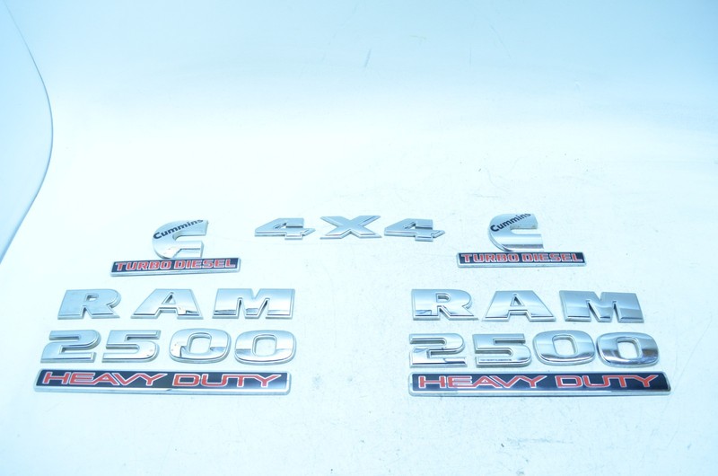 2013 - 2018RAM 2500 6.7L DIESEL CUMMINS 4x4 CHROME EMBLEM LETTERSET USED OEM