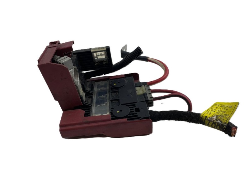 2020 Buick Encore Preferred Mega Fuse Junction Relay Box With Pig Tails & Cover