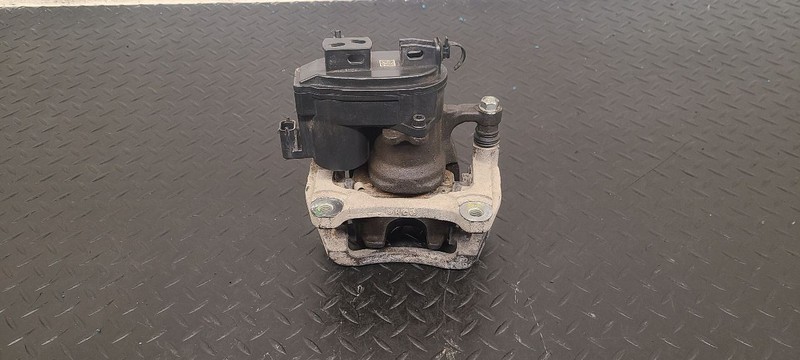 18-25 Chevrolet Traverse Rear Left Driver Side Brake Caliper OEM 13540073