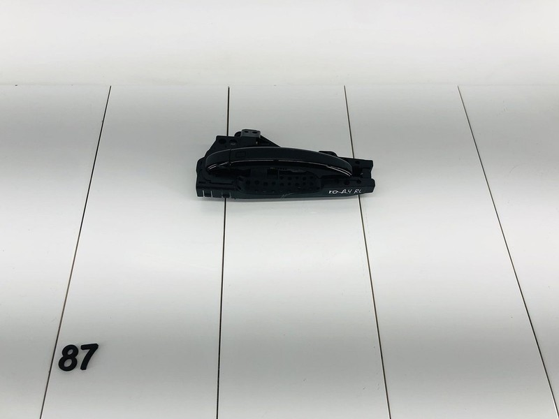 09-16 AUDI A4 B8 REAR LEFT DRIVER SIDE EXTERIOR DOOR HANDLE BRILLIANT BLACK OEM