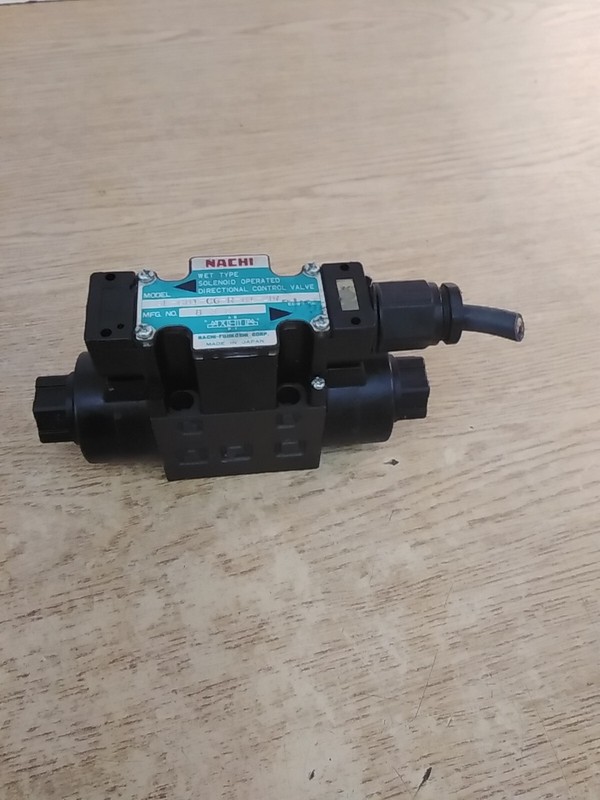 Nachi Solenoid Operated Directional Control Valve SL-G01-C6-R-C1-20