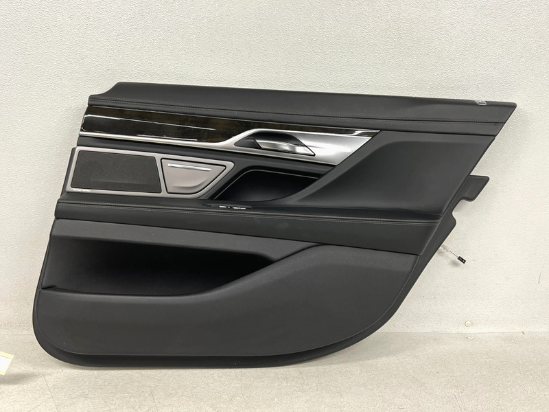 ⭐2016-2019 BMW 740I 750I REAR RIGHT PASS INTERIOR DOOR PANEL COVER OEM LOT2722