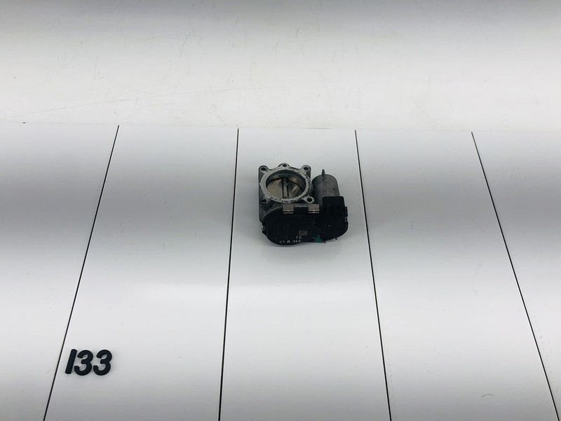 14-19 MERCEDES BENZ CLA250 2.0L L4 ENGINE AIR INTAKE THROTTLE BODY VALVE OEM