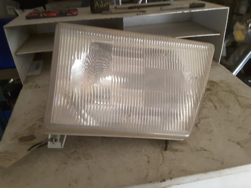 97 98 99 00 01 02 03 04 05 06 07 FORD E150 L. HEADLIGHT COMPOSITE 74862