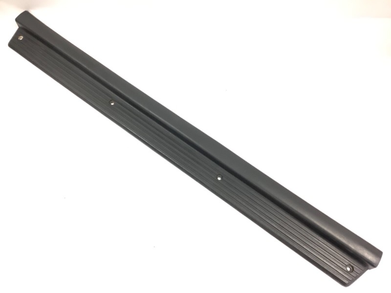 86-87 Honda CRX R/L Side Step Garnish Floor Lower Molding Lower Trim Black Used