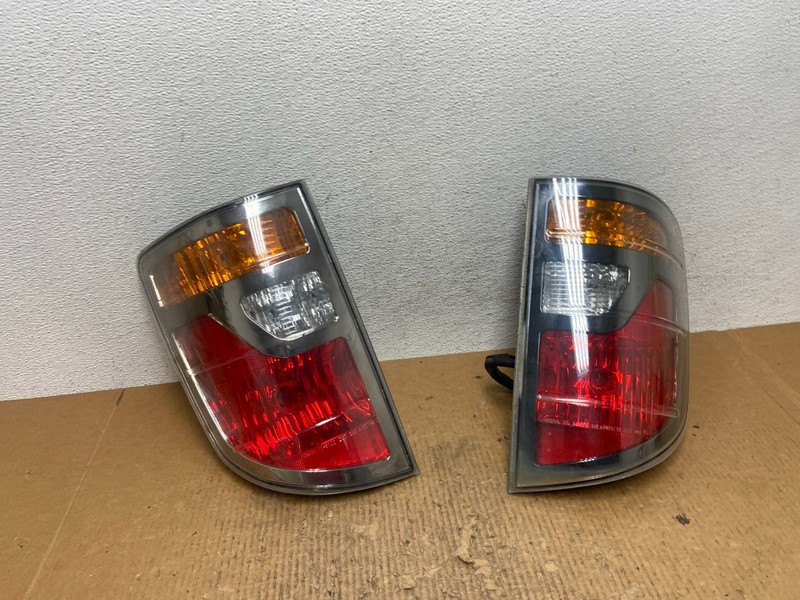 2006 to 2008 Honda Ridgeline Left+Right Side Tail Lights AE2831 DW