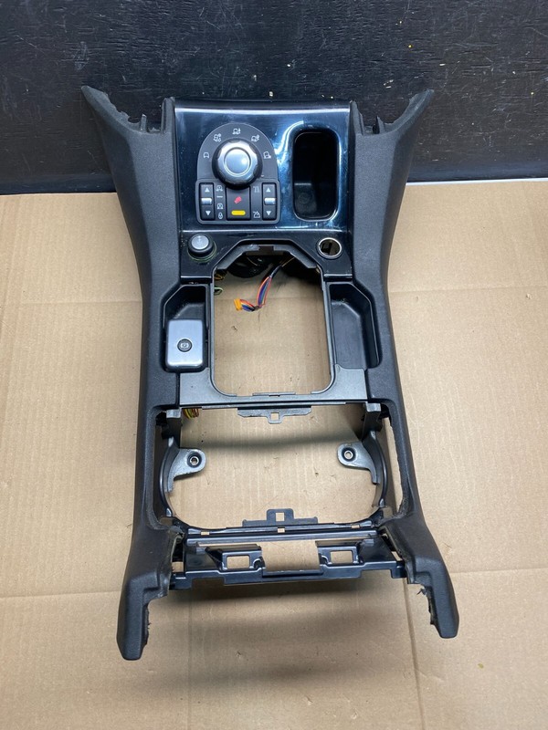 2010-2013 Land Rover Lr4 Center Console Control Switch Shifter Trim L8861 DG