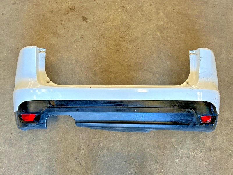 ⭐2017-2020 JAGUAR F-PACE COMPLETE REAR BUMPER COVER WHITE W/ PDC OEM LOT2521