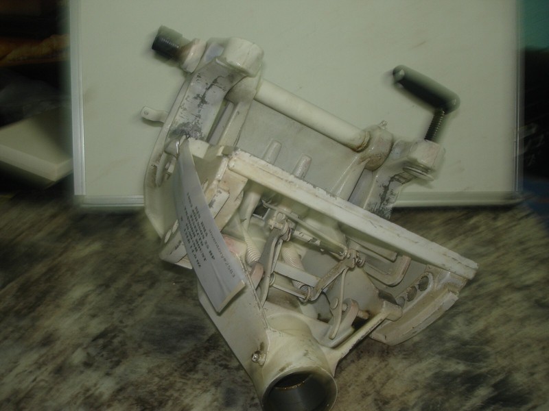 1983 Johnson 25hp j25elctd transom mountboat motor part Bin bma
