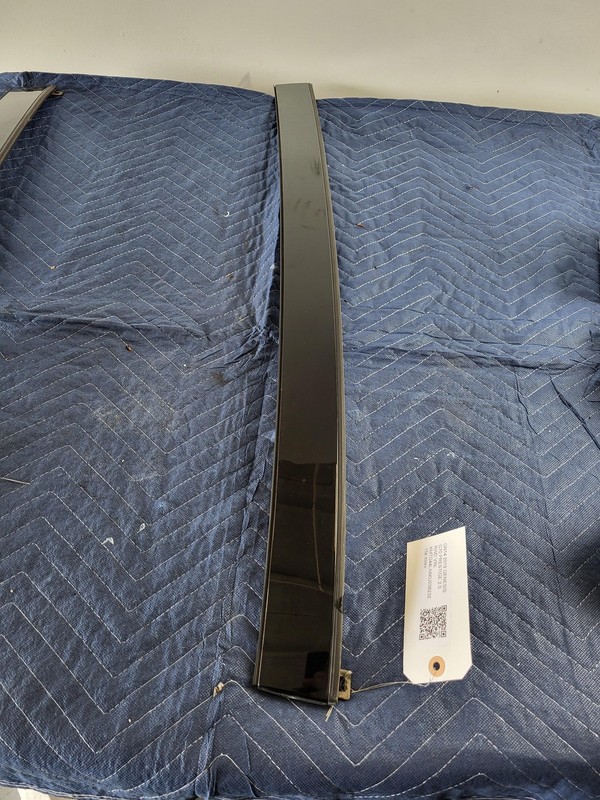 Used Oem GENESIS Right Passenger Roof Molding for 2019-2021 G70 Prestige 2.0 RWD