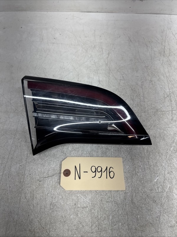 ⚡️21-23 Tesla 3 Y Taillight Tail Light LH Trunk 3-pin 1077401-00-F 9916 B17
