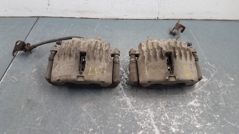 2001 Pontiac Trans Am Front Brake Caliper Set #7310 Y6