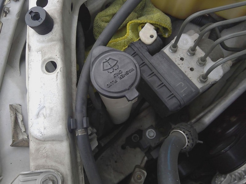 Washer Bottle TOYOTA CAMRY 02 03 04 05 06