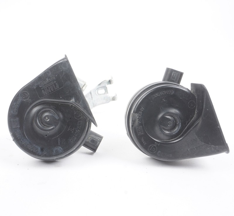 2021 - 2024 BMW 228i F44 Gran Coupe High Low Tone Alarm Signal Horn Pair OEM
