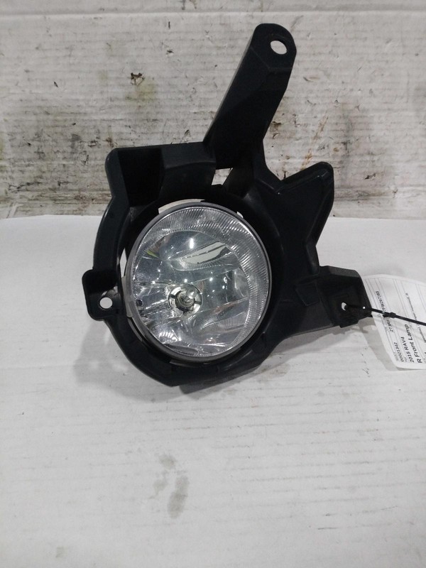 2015 Toyota RAV4 Right Fog Light Assembly Black OEM 405640 Used 139K Miles