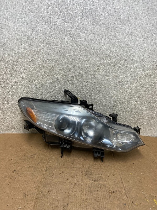 2011 to 2014 Nissan Murano Headlight Right Passenger Rh Oem Halogen AA3532