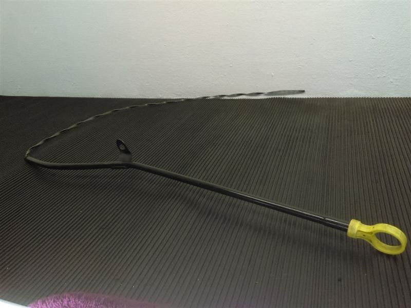 03-07 Chevrolet Express V8 Engine Oil Dipstick W/ Tube OEM 12603193