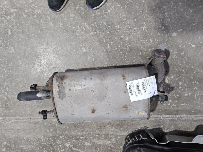2003-2004-2005-2006 Toyota Camry rear muffler exhaust tailpipe OEM 174400H040