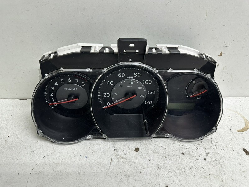 2009 Nissan Versa A/T Cluster Speedometer Tach Gauges Instrument Panel Oem