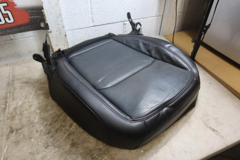 2018-2023 Jeep Wrangler JL OEM Front Right Passenger Seat Cushion Black Leather