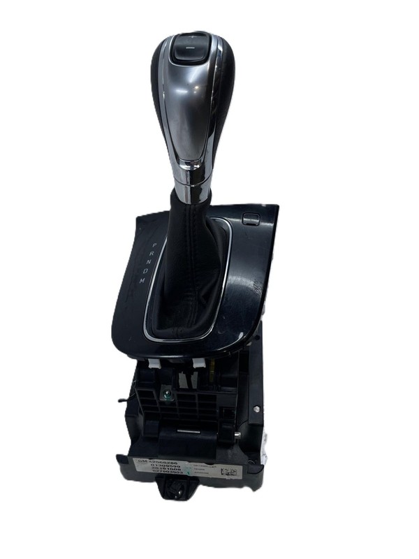 2020 Buick Encore Transmission Floor Shifter W/ Shift Boot Scratches 42566286