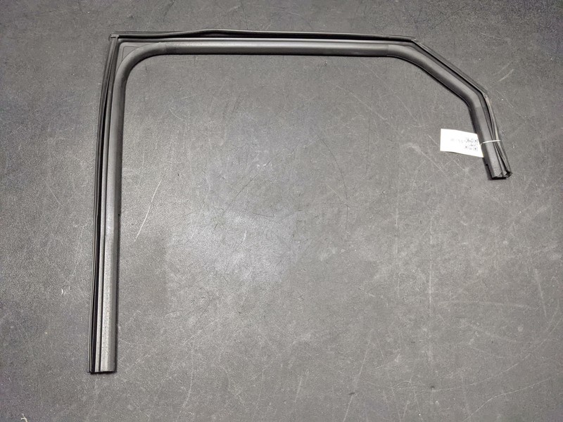 Left Rear Glass Run Channel Weatherstrip Seal 83530-L3000 2021 Kia K5 2022