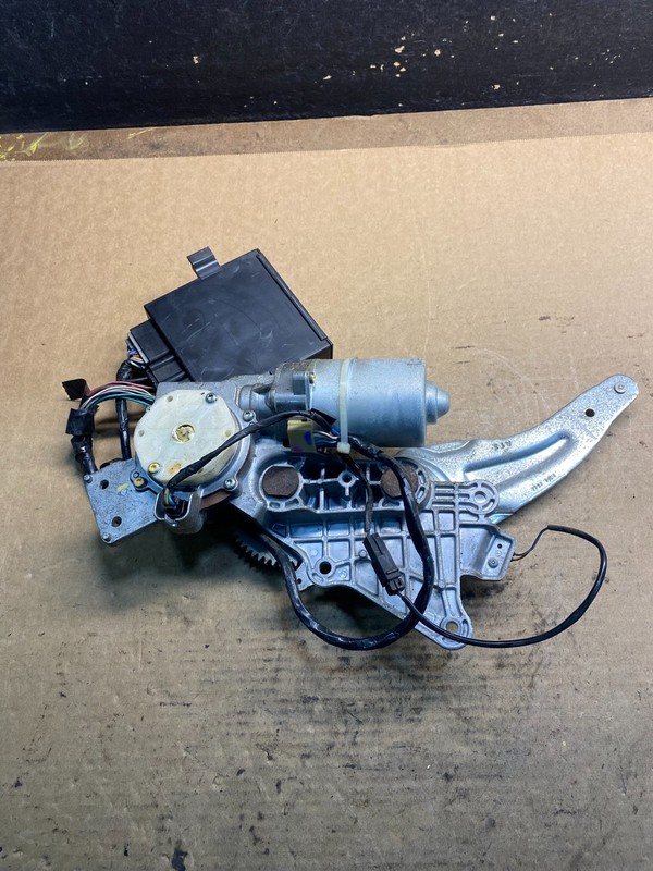 2008-2017 GMC Acadia Enclave Tailgate Back Door Rear Wiper Motor Wiper AA1732 DG