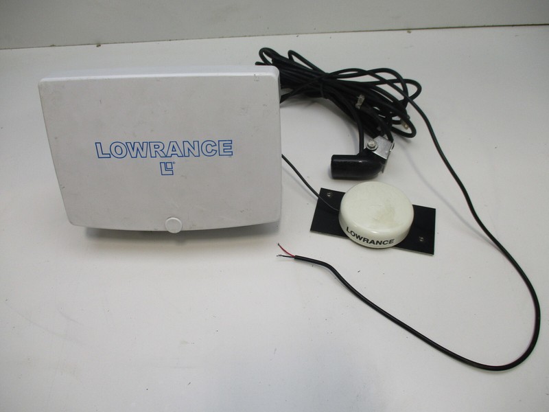 Lowrance LCX-15 MT Fish Finder / GPS Chart Plotter & Cables