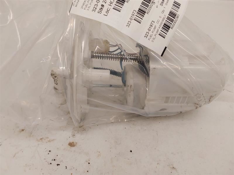 Fuel Pump Assembly FWD Fits 11-15 MKX 3302361