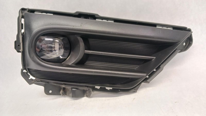 20-'22 HONDA CR-V Right passenger fog light 1.5L turbo LED OEM Grade A!