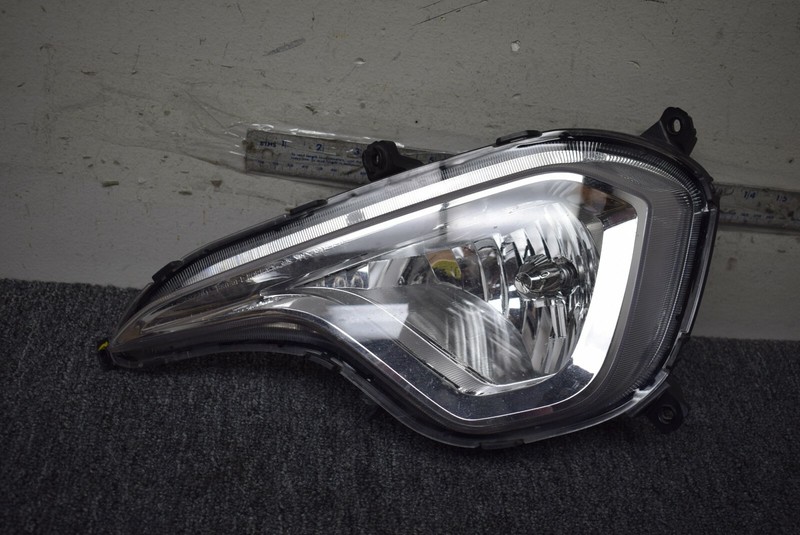 2013-2016 HYUNDAI SANTA FE LIMITED LEFT SIDE FOG LIGHT FACTORY OEM