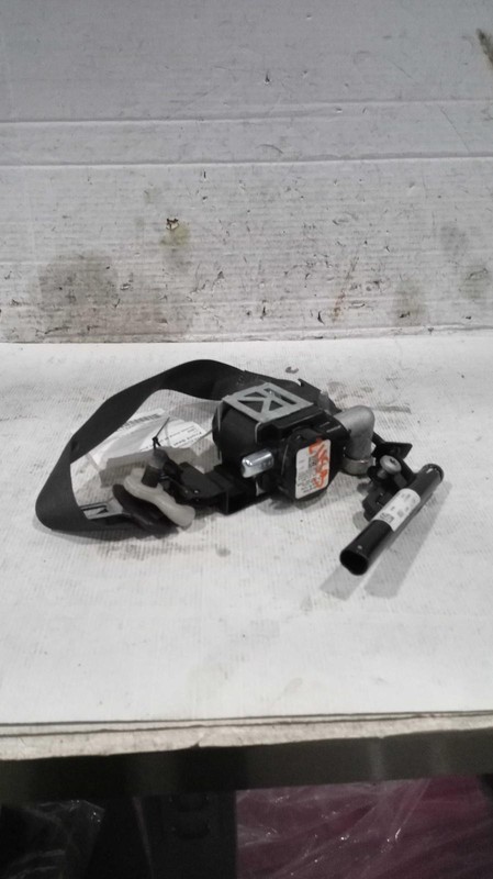 2015 Ford Fusion OEM White Seat Belt DG9Z54611B09AC 127K Miles 4DR