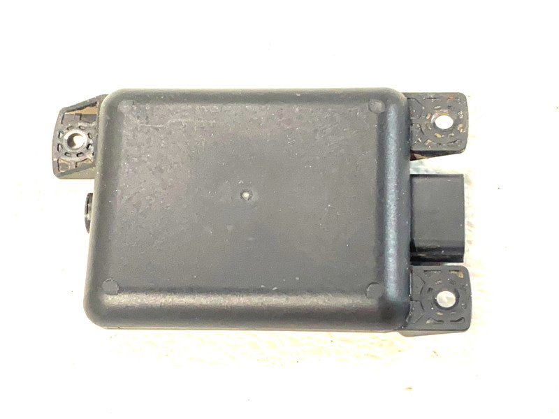 2018-2021 BUICK ENCLAVE REAR LEFT BLIND SPOT RADAR SENSOR OEM #A0.25
