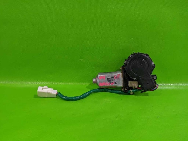 00-04 AVALON DRIVER LEFT FRONT WINDOW MOTOR OEM 4346-16