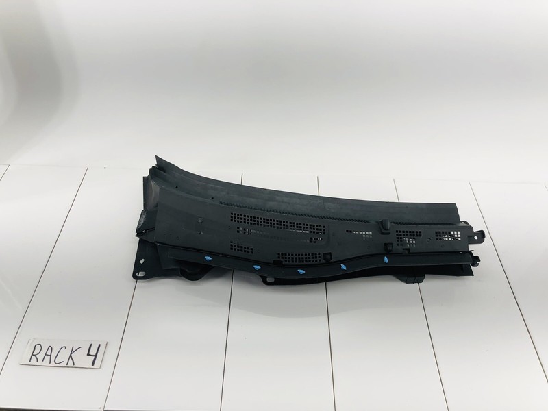 14-18 MAZDA 3 HATCHBACK FRONT RIGHT SIDE UNDER WINDSHIELD COWL GRILLE OEM