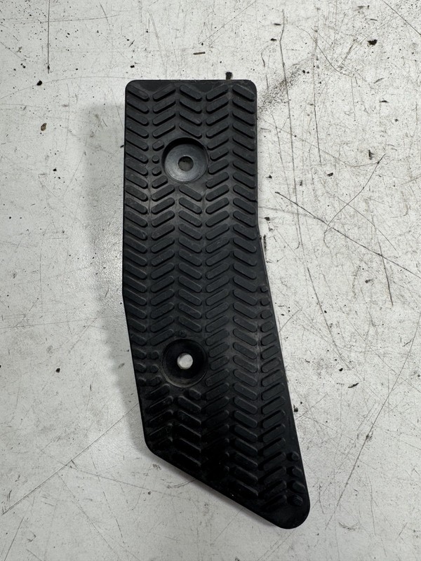 00-01 Honda S2000 Footrest Bracket Plate 46992-S2A-000 OEM
