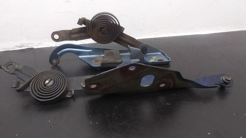(1988-1998) Chevy Silverado Pickup Tahoe Hood Hinges PAIR OEM 15616750, 15616749