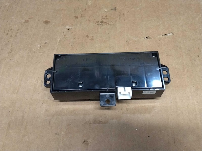 Used A/C Selector Switch fits: 2012 Mazda CX-9 rear Grade A