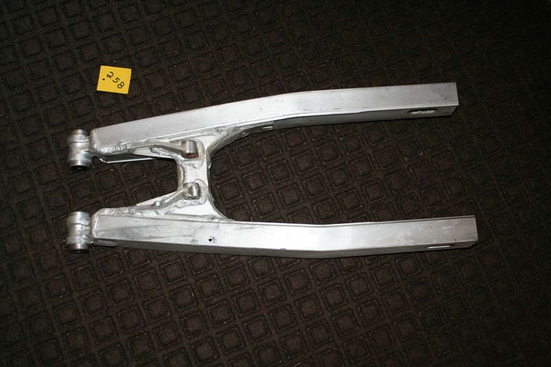 1986 Honda CR 125R Swingarm Swing ArmCR250R OEM 86 B