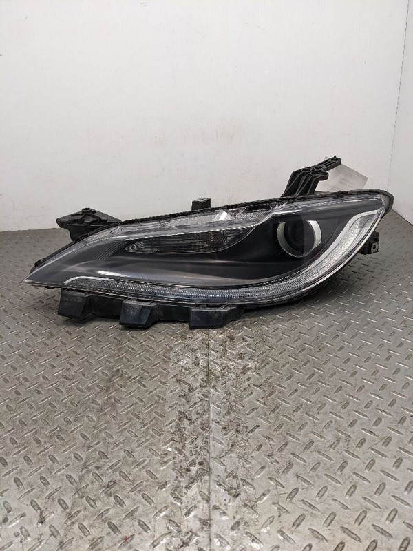 Driver Headlight Halogen Projector Black Bezel Fits 15-17 200 1175567