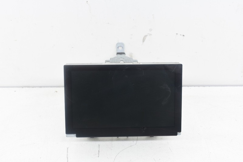 2004 Nissan 350Z Dashboard Info Navigation Screen Assembly OEM KW82