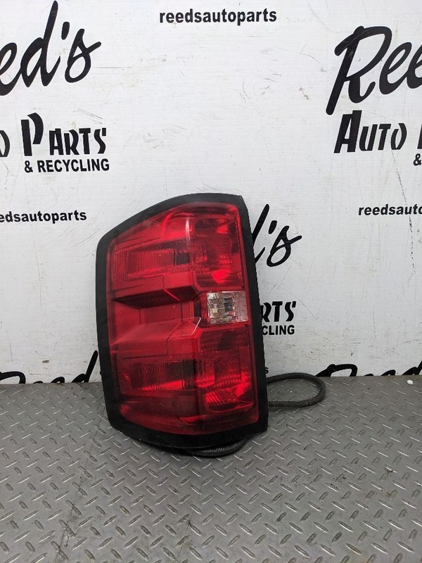 Driver Tail Light Pickup With Box DRW Fits 16-19 SIERRA 3500 PICKUP 1057918