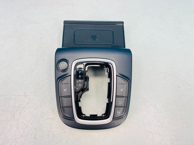 2018–2023 Hyundai Kona Center Console Bezel W/Wireless Charging Module OEM