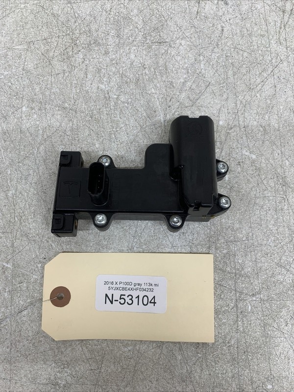 16-20 Tesla Model X Front Left Side Door Control Module 1045353-00-B 53104 B61