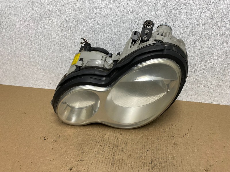 2005 to 2007 Mercedes-Benz C-Class Left Driver LH Side Headlight OEM AC1577 DW